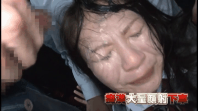 可愛い制服女子を痴漢して顔面にたっぷりとかけまくる大量ぶっかけ痴漢がエロい!