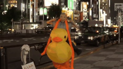 女の子がバリカンで豪快に落ち武者ヘアにされて坊主にされる屈辱的なプレイがエロい!