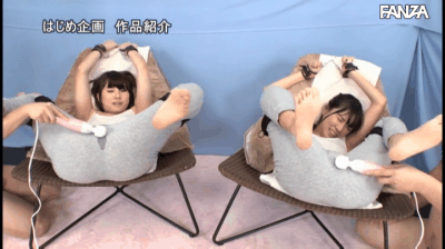美人な女の子がノーパンスウェットで電マ責めされて染みたら負けの対決しちゃうのがエロい!