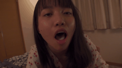 貧相ボディな娘の雪乃えるちゃんの口に精液を注ぎ込むフェラがエロい！